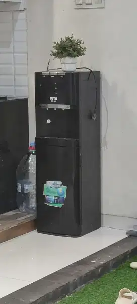 Dispenser mito gallon bawah