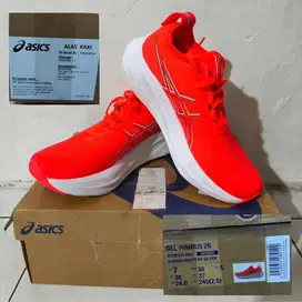 Asics gel nimbus 26 (size 38)
