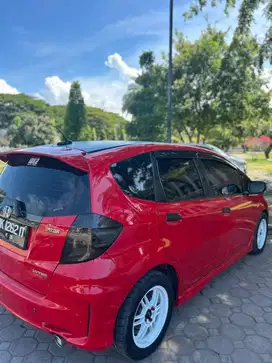 Jual mobil jazz 2013