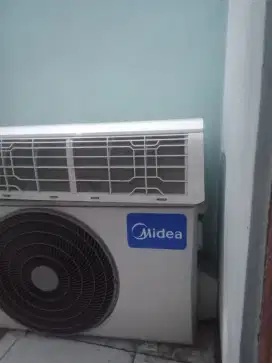 1 pk midea masih dingin jos
