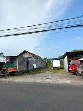 Tanah Pekarangan Strategis di Tepi Jalan Purwomartani