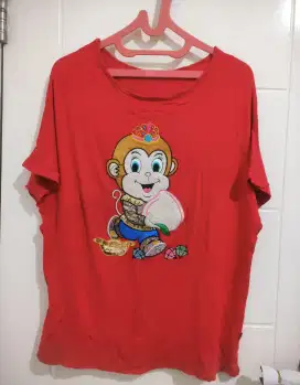 Preloved Kaos imlek motif monkey