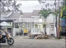 rumah besar di boulevard grand depok city jarang ada