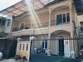 Jual Cepat! Rumah Rapih Dan Bagus 2,5Lantai Di Cengkareng, Nego