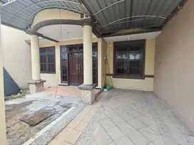 Di Jual Rumah Strategis