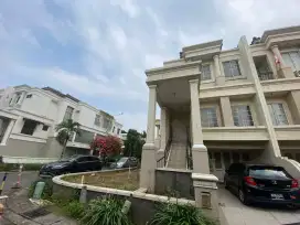 Rumah Grande Kelapa Gading