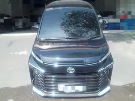 Toyota Voxy 2022 Bensin ODO 20000 an