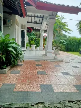 Dijual Cepat Rumah 2 Lantai Cocok Untuk Usaha Resto HW13384