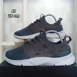 Under Armour Slipon