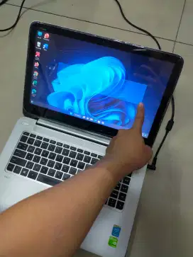 Dijual Laptop Hp Intel I7 Ram 8GB VGA 2GB Layar sentuh keybod nyala
