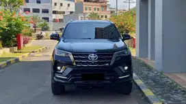 Toyota Fortuner VRZ GR Sport Kicksensor 2.8 AT 2023 Like New Condition