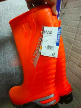 Ap boots masih baru