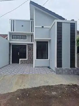 Dijuql rumah minimalis siap huni di Citra Indah City