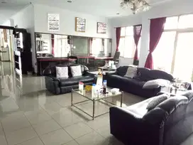 Dijual Rumah dan Tempat Usaha di Jl. Cibaduyut Raya, Bandung