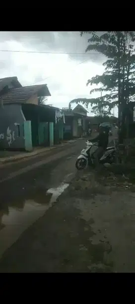 Dijual toko bangunan masih aktif