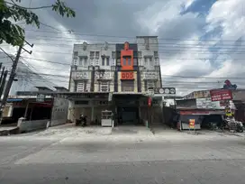 Ruko di Jalan Gaperta ( Dekat Kapten Muslim )
