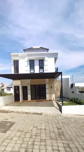 VILLA MINIMALIS VIEW KEREN DEKAT BATU