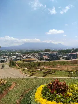 Beli Rumah serasa Villa Kota Malang, Banyak fasilitas View Kota
