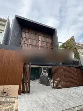Rumah Mewah 4 Lantai Trimaran, Pantai Indah Kapuk