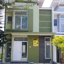 Dijual rumah minimalis 2 lantai di cluster green tranquility modernhil
