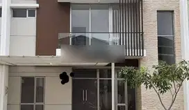 Rumah 2 Lantai Bagus Dan Murah Cluster Virginia Pik 2