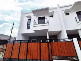 Rumah Mewah 2 Lantai Siap Huni di Ciomas Kota Bogor