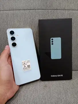Samsung s24 fe 5g 8 256 Blue SEIN like new