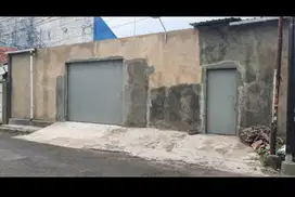 Di jual pinggir jalan  los -untuk usaha