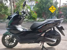 (DP 900)‼️ PCX 160 ABS Hitam Glossy 2022 Cash, Kredit & Tukar Tambah