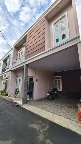 Jual cepat rumah ciganjur jaksel dua lantai siap huni strategis