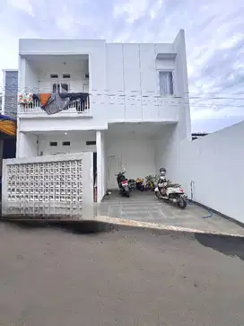 RUMAH SIAP HUNI FULL FURNISH DALAM CLUSTER DICONDET
