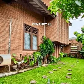 Dijual Rumah Bintaro Sektor 3 Semi Furnished Siap Huni 204049