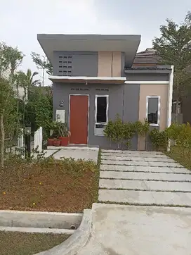 dijual rumah cluster lokasi depan club house