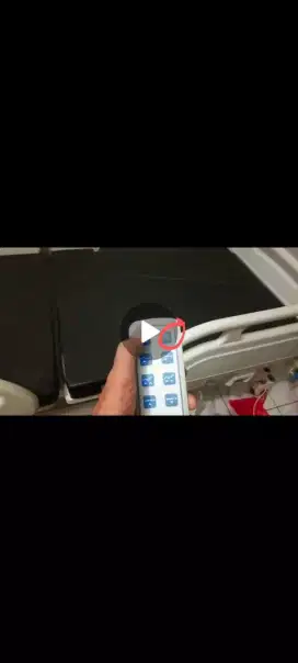Tempat tidur pasien elektrik
