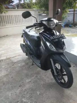 MIO SPORTY WARNA HITAM 2010