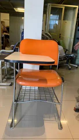 kursi kuliah / kursi belajar