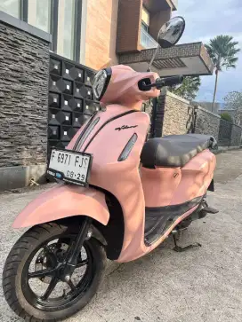 YAMAHA FILANO LUX 2024 KM 7 RB