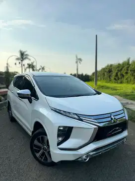 Low KM!! Mitsubishi Xpander Ultimate Matic Nik 2019 Mobil Rawatan