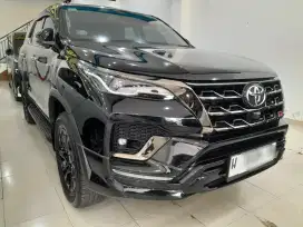 Toyota Fortuner GR 2.8 Hitam 2022 Automatic