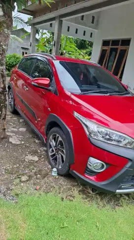 Toyota yaris Hykers AT 2017