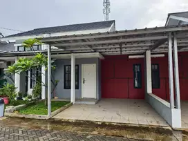 Dijual Rumah Minimalis Ada Kolam Renang di Mustikajaya Bekasi