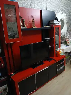 Lemari ruang tamu