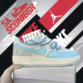 Sepatu sneakers AF1 Sky blue low Collab KaWS
