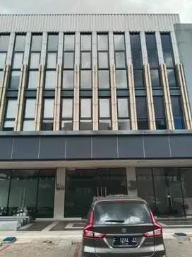 Dijual Ruko  Baru Kota Wisata Cibubur.