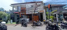 Restaurant Strategist Tourist Walking Area Petitenget Seminyak Bali