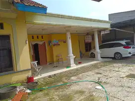 Rumah siap huni pinggir jalan di curug Tangerang Banten
