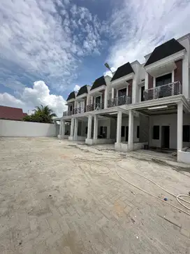 Rumah baru dalam komplek Berjaya Regency dekat jalan Bayangkara