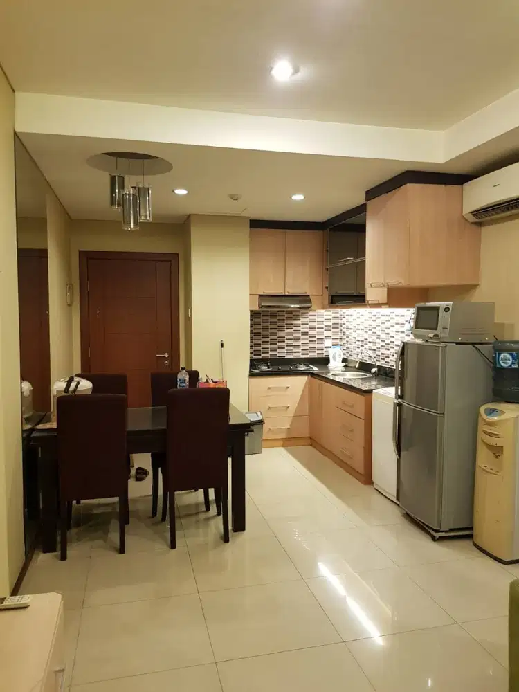 Sewa 2 Bedroom Apartemen Thamrin Residence Furnish