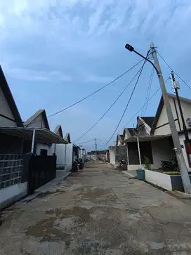 Rumah cluter 1 lantai lokasi strategis.