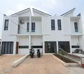 Rumah clasik minimalis 2 lantai di pamulang